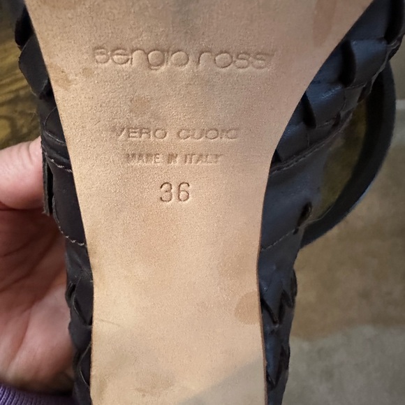 Gorgeous Sergio Rossi Heels - Picture 7 of 7